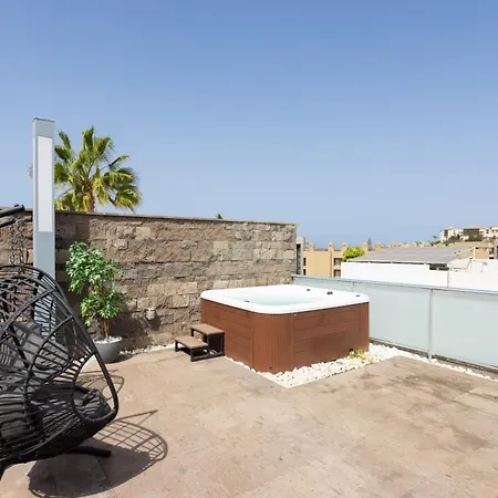 Vila Luxury Bkm In Playa Del Duque *