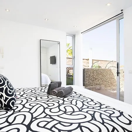 Luxury Bkm In Playa Del Duque