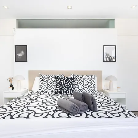 Luxury Bkm In Playa Del Duque Vila