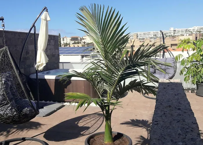 Luxury Bkm In Playa Del Duque * 阿德耶