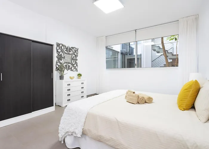 Luxury Bkm In Playa Del Duque 阿德耶