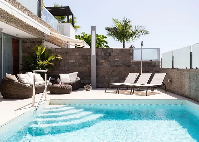 别墅 Luxury Bkm In Playa Del Duque 阿德耶