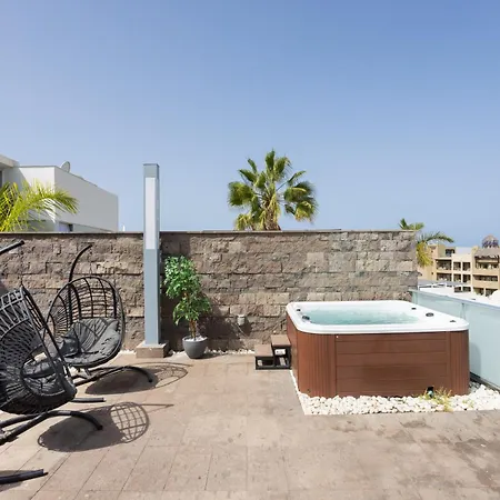 Luxury Bkm In Playa Del Duque Willa