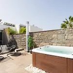 Luxury Bkm In Playa Del Duque *