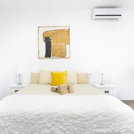 Luxury Bkm In Playa Del Duque