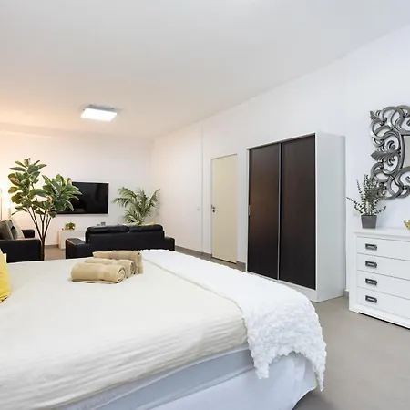 Luxury Bkm In Playa Del Duque Costa Adeje (Tenerife)