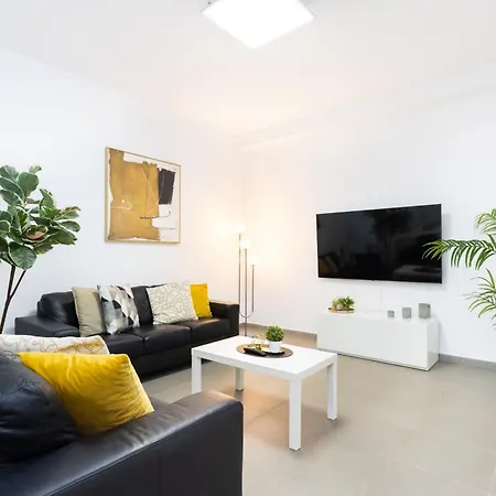 Luxury Bkm In Playa Del Duque *