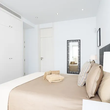 Luxury Bkm In Playa Del Duque