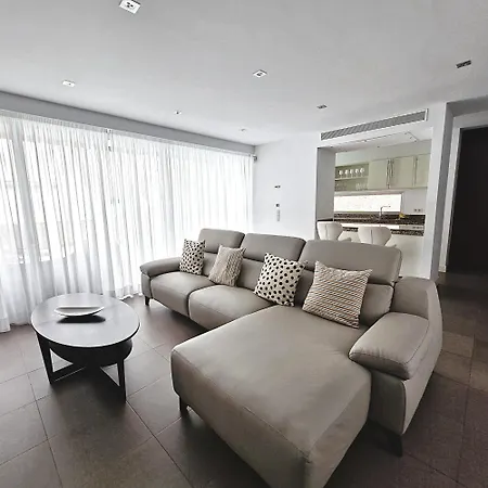 Luxury Bkm In Playa Del Duque Willa *