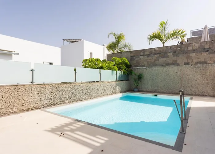 Luxury Bkm In Playa Del Duque * 阿德耶