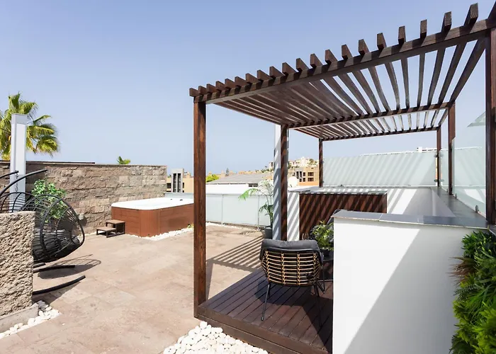 Luxury Bkm In Playa Del Duque 别墅 *